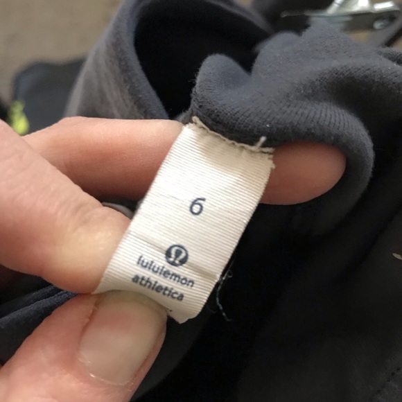 Lululemon gray ruched crop leggings - Picture 2 of 6